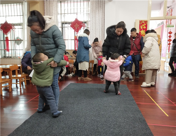 2019.1.12 龙贝贝早教园之六:缤纷游艺,欢乐童年3.jpg 2019.1.12 龙贝贝早教园之六:缤纷游艺,欢乐童年3.jpg