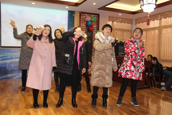 洛阳中心小学迎新晚会 (33).JPG