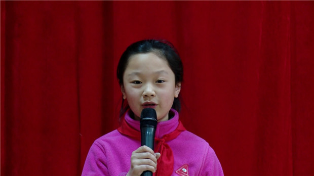 第四周升旗仪式[00_00_13][20150331-073001-0].JPG