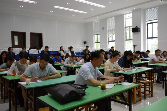DSC_2001_conew1.jpg