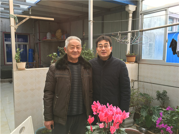 退休教工春节慰问02_副本.jpg