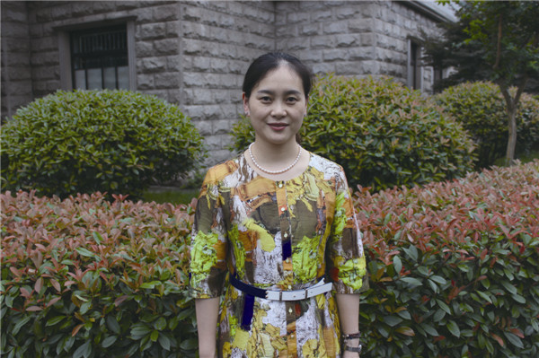 吴菊芬.jpg