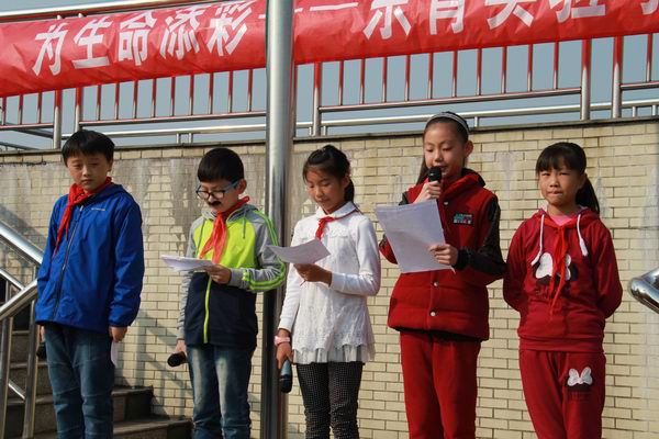 D:\学校文件\2015-2016年视频和照片\小照片\IMG_9026.JPG