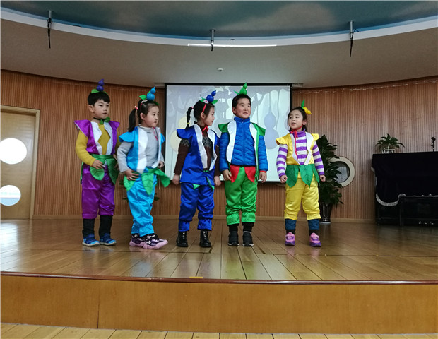 2019.3.8 龙幼探春季：缤纷卡通，炫彩童年4.jpg