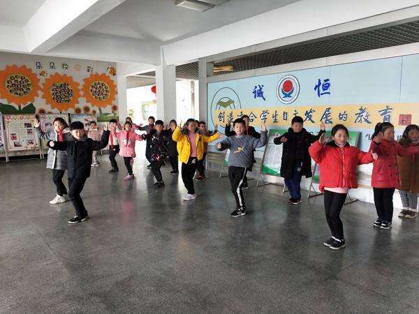 573e9b5e66524ae4554900b3385ad1f_调整大小.jpg
