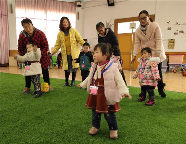 2019.3.9 龙贝贝早教园之一:暖爱送妈妈,童心汇真情2.jpg 2019.3.9 龙贝贝早教园之一:暖爱送妈妈,童心汇真情2.jpg