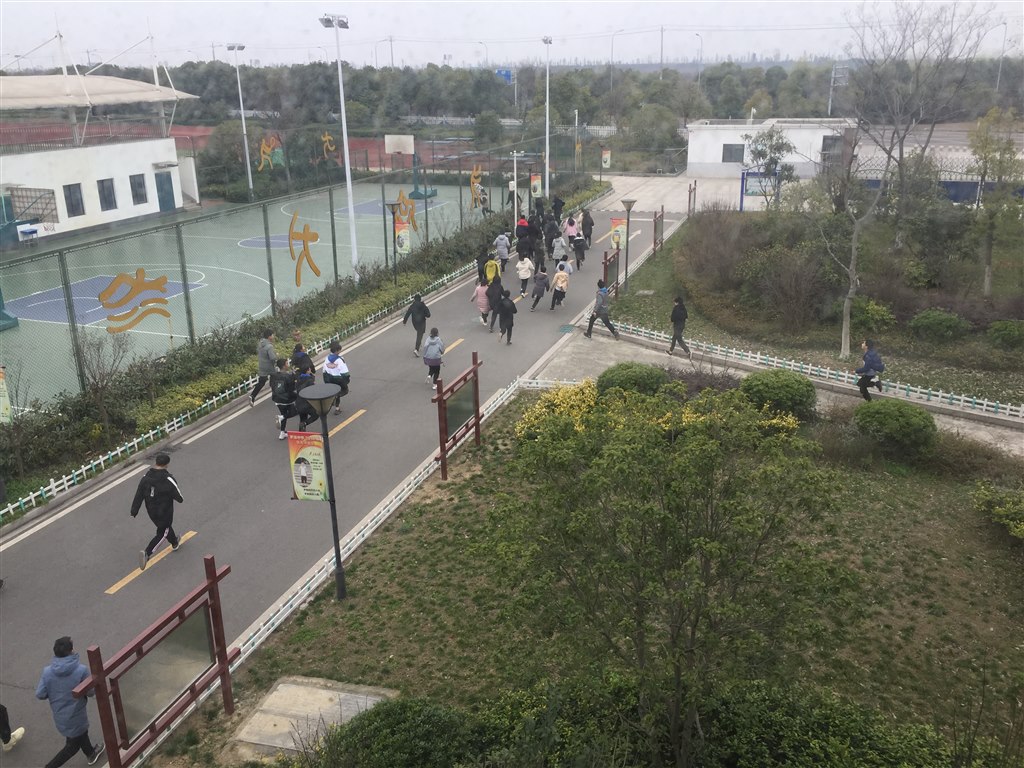 2.JPG