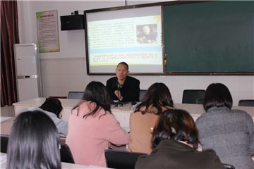 林小开展教育反思及论文写作指…