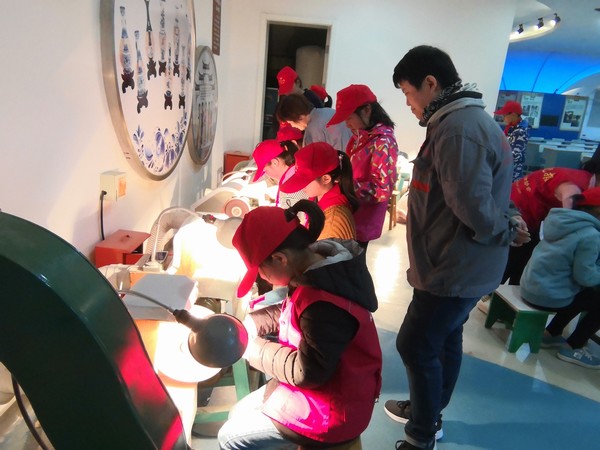 洛小小记者参加梳篦制作公益体验活动 (33).jpg