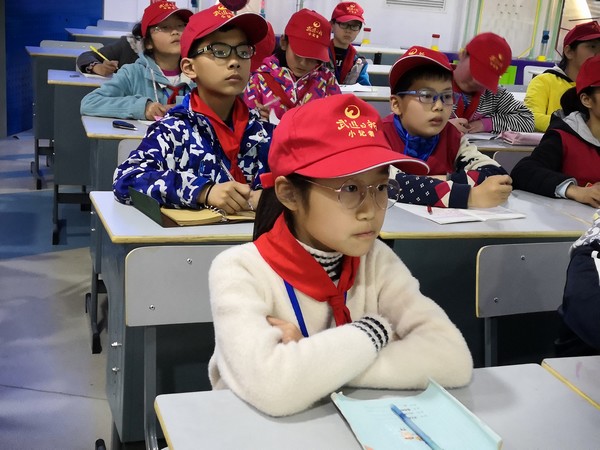 洛小小记者参加梳篦制作公益体验活动 (19).jpg