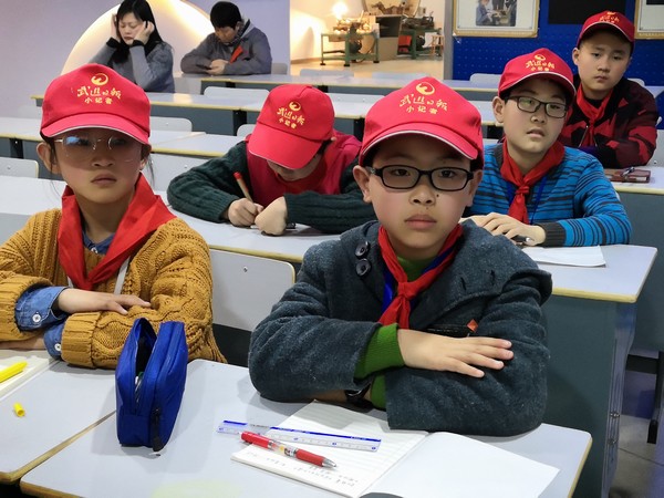 洛小小记者参加梳篦制作公益体验活动 (20).jpg