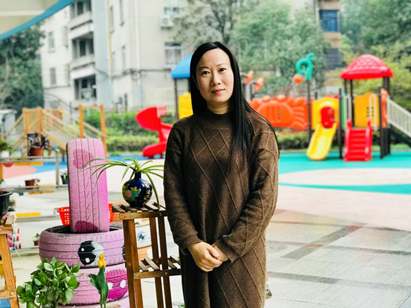 袁莉_副本.jpg