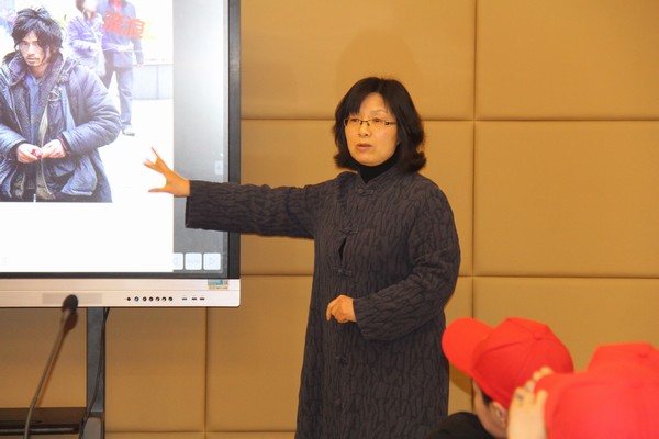 05 陈晓兰讲课1.JPG