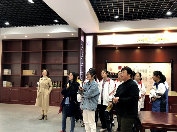 QQ图片20190404123059.jpg