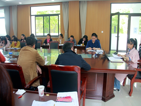 区中片中考语文复习教学研讨会在马杭初中举行5.JPG