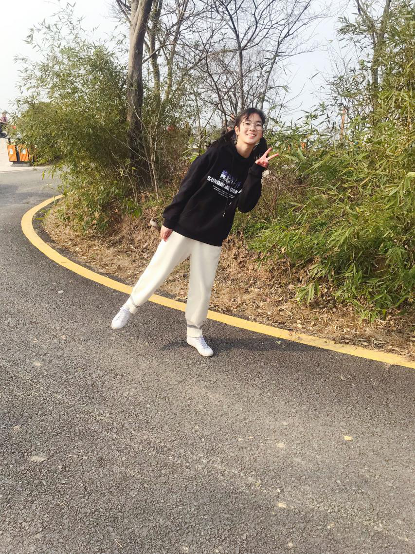 翟语嫣 长风破浪会有时，直挂云帆济沧海。.png