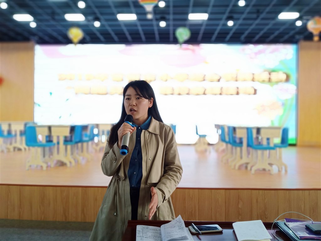 孙老师评课 (1).jpg