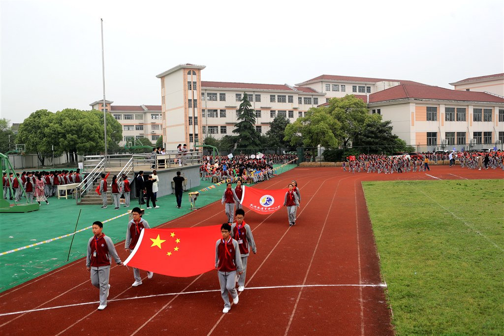 BC6I5286wps图片.JPG