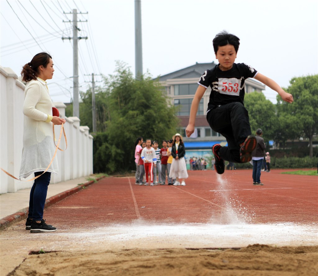 BC6I5612wps图片.JPG