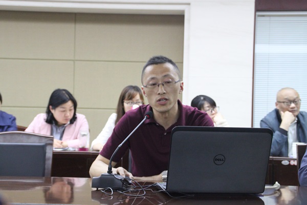 刘华.JPG