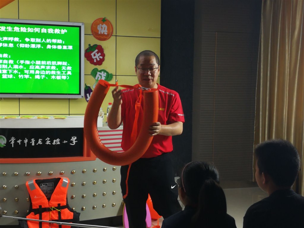 05.jpg
