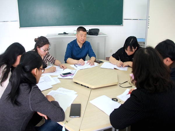 教师发展中心赴马杭初中开展初三教学工作调研5.jpg 教师发展中心赴马杭初中开展初三教学工作调研5.jpg