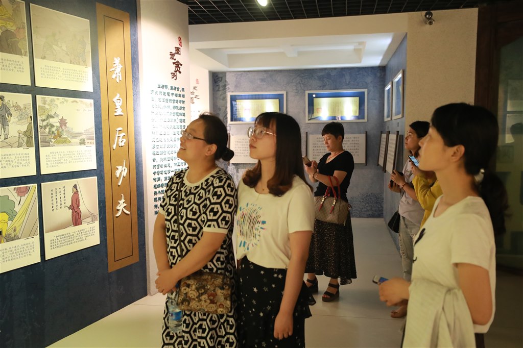 BC6I1693_wps图片.JPG