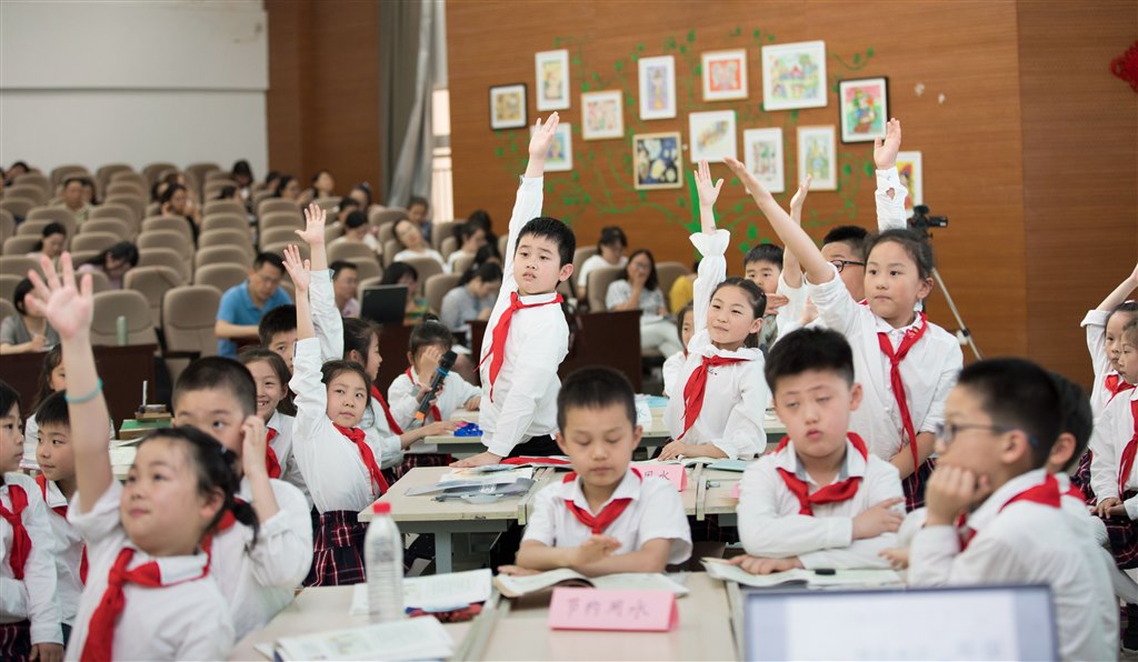 9.学生发言.JPG