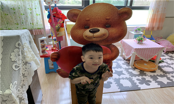 周墨.JPG