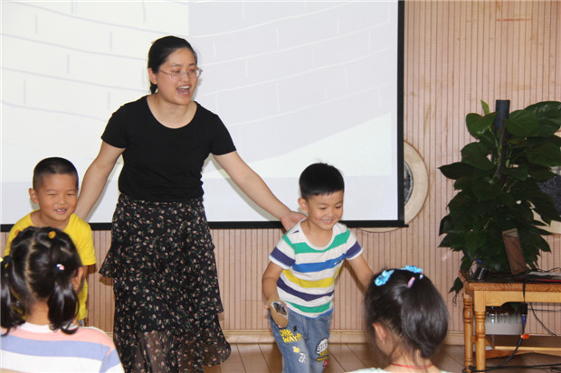 龙幼教师成长之二十七:一人学习 集体成长3_副本.jpg