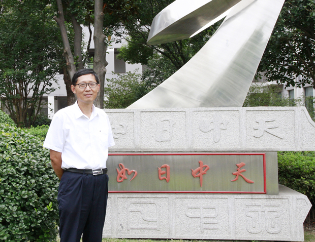 仇校1.jpg