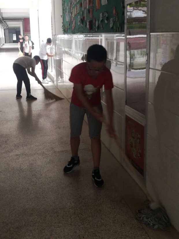 QQ图片20190826212102.jpg