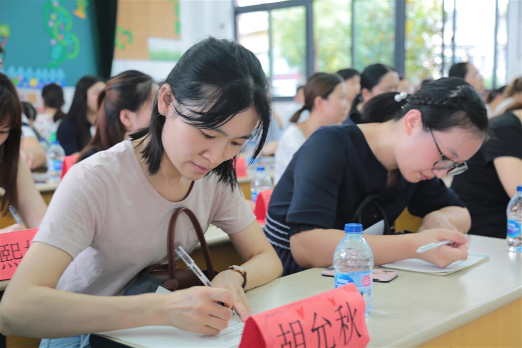 图十一.JPG