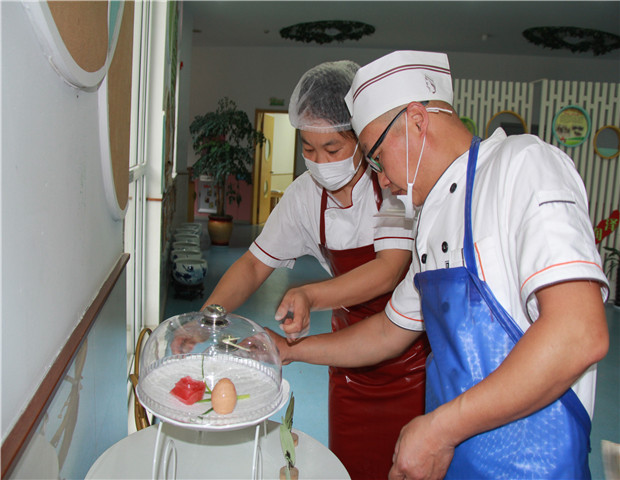 2019.9.2 龙幼开学季之五：遇见·亲爱的，热爱的8.jpg