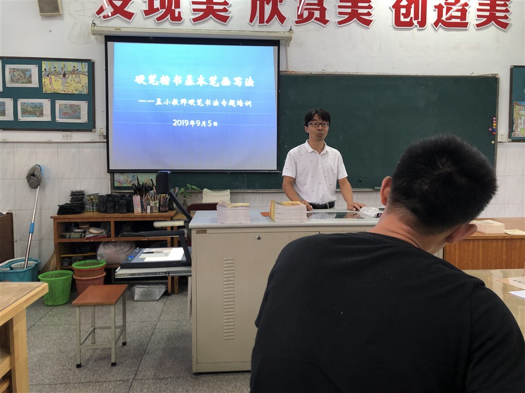 de8c5bac3b14b285428cb4d1b39b3df.jpg