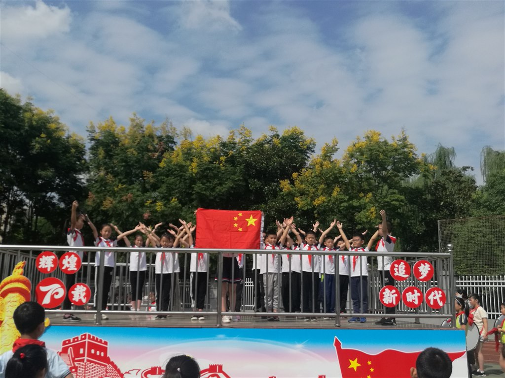 朗诵23.jpg