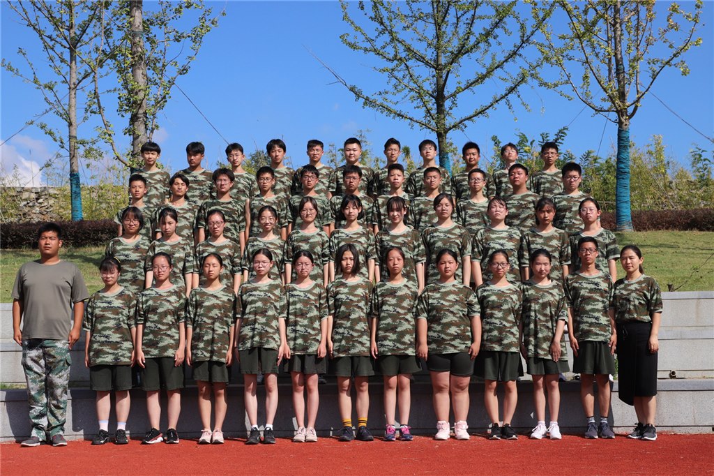 8班.jpg