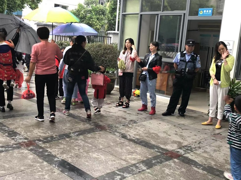家长护卫队3.jpg