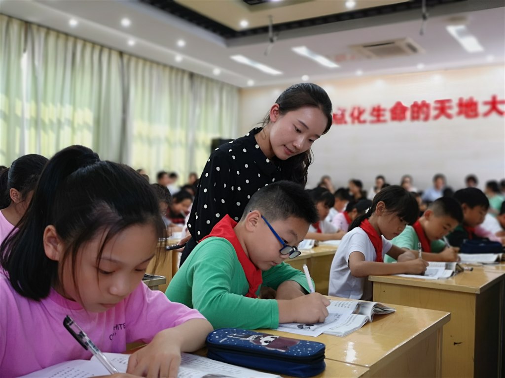 蔡潇潇.jpg