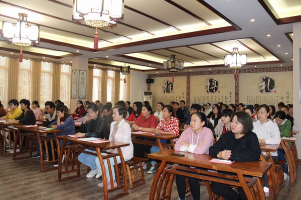 第三届家委会 (7).JPG