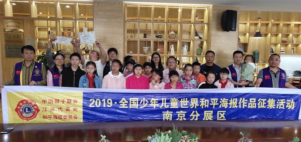 合影12.jpg