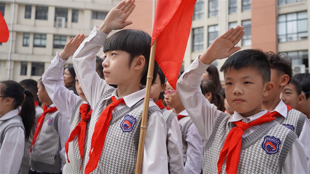 向五星红旗敬礼 (1).JPG