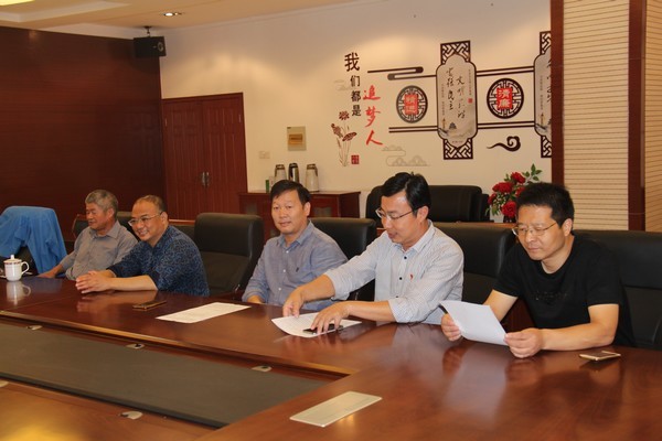 欢送钱亚敏老师退休 (19).JPG