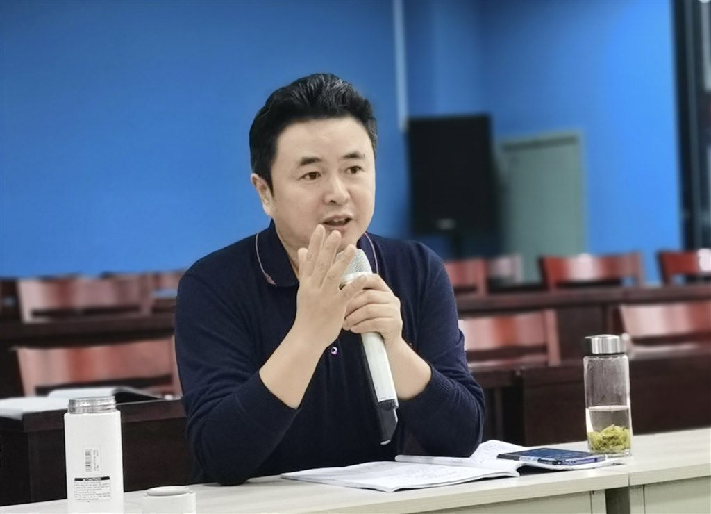 陈.JPG