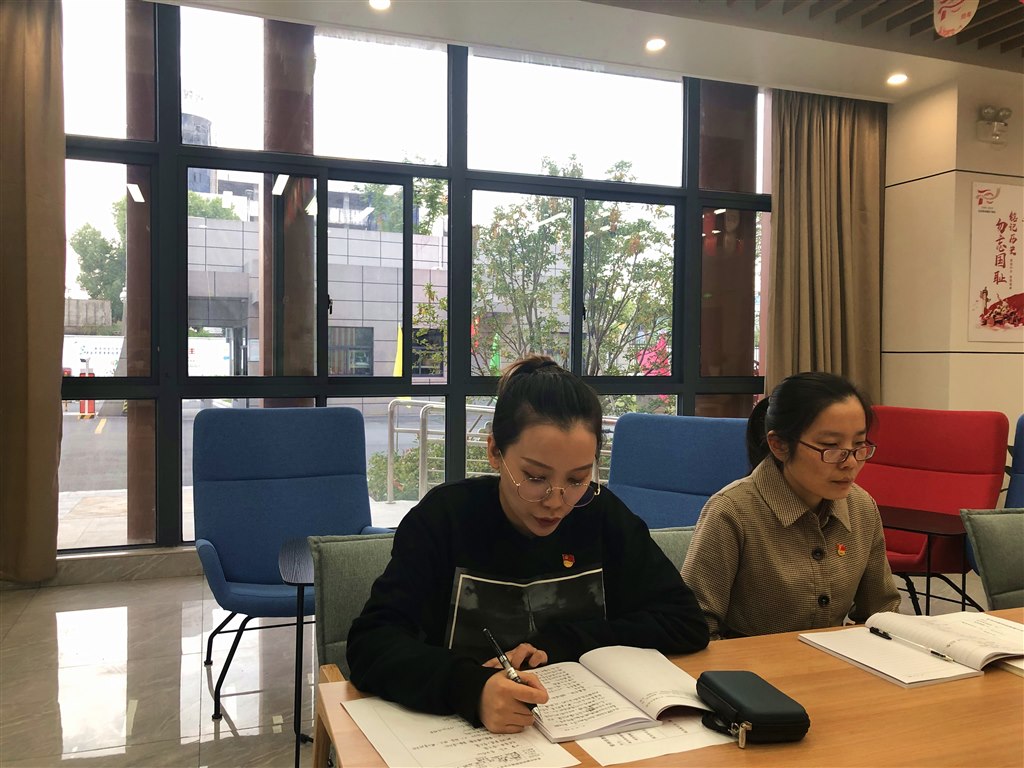 陈.JPG
