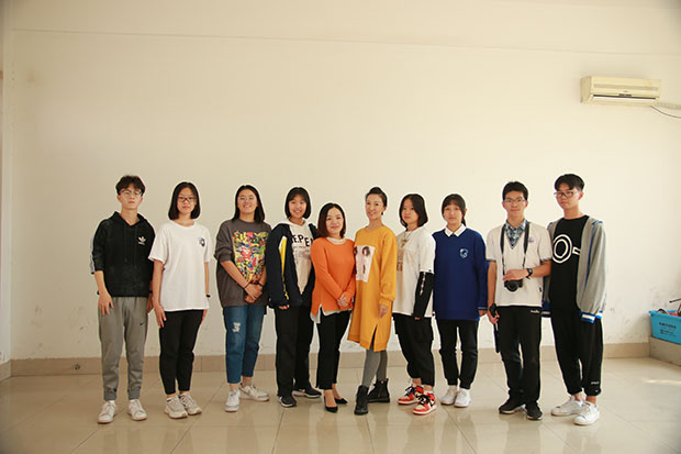 评委及工作人员合影.JPG