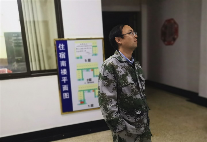 07夜间安全保障_看图王.jpg