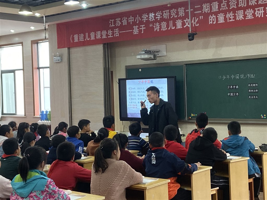 储勇进.jpg