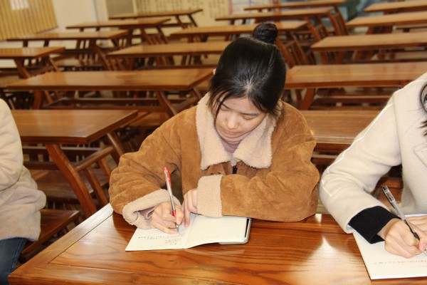 新教师交流学习活动 (19).JPG