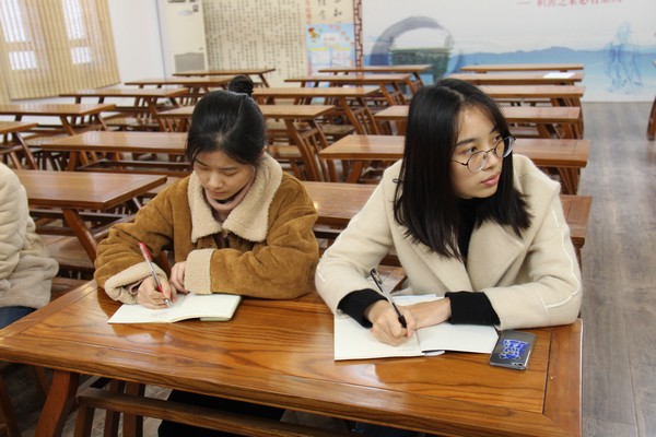 新教师交流学习活动 (11).JPG